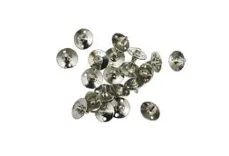 cricket metal spikes.webp
